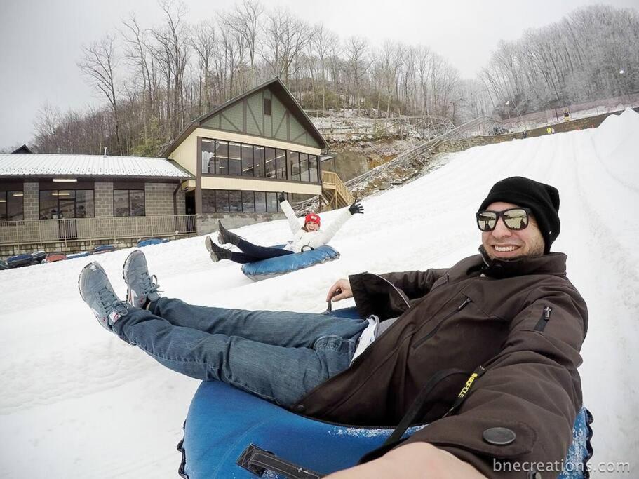 Villa Bear Necessities, Luxury 5Bd Mtn Views, Hot Tub, Many Bear Sightings à Gatlinburg Extérieur photo