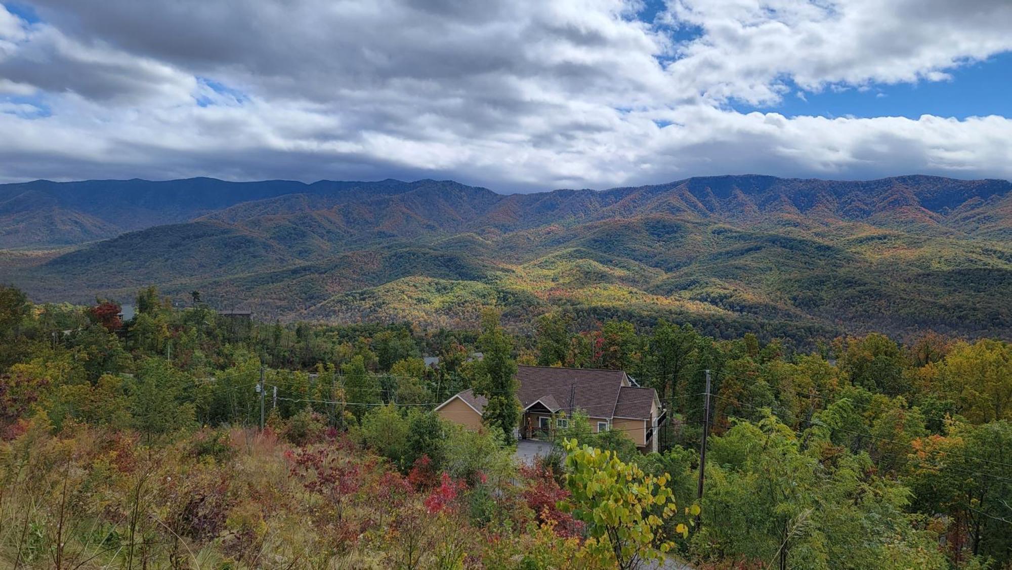 Villa Bear Necessities, Luxury 5Bd Mtn Views, Hot Tub, Many Bear Sightings à Gatlinburg Extérieur photo